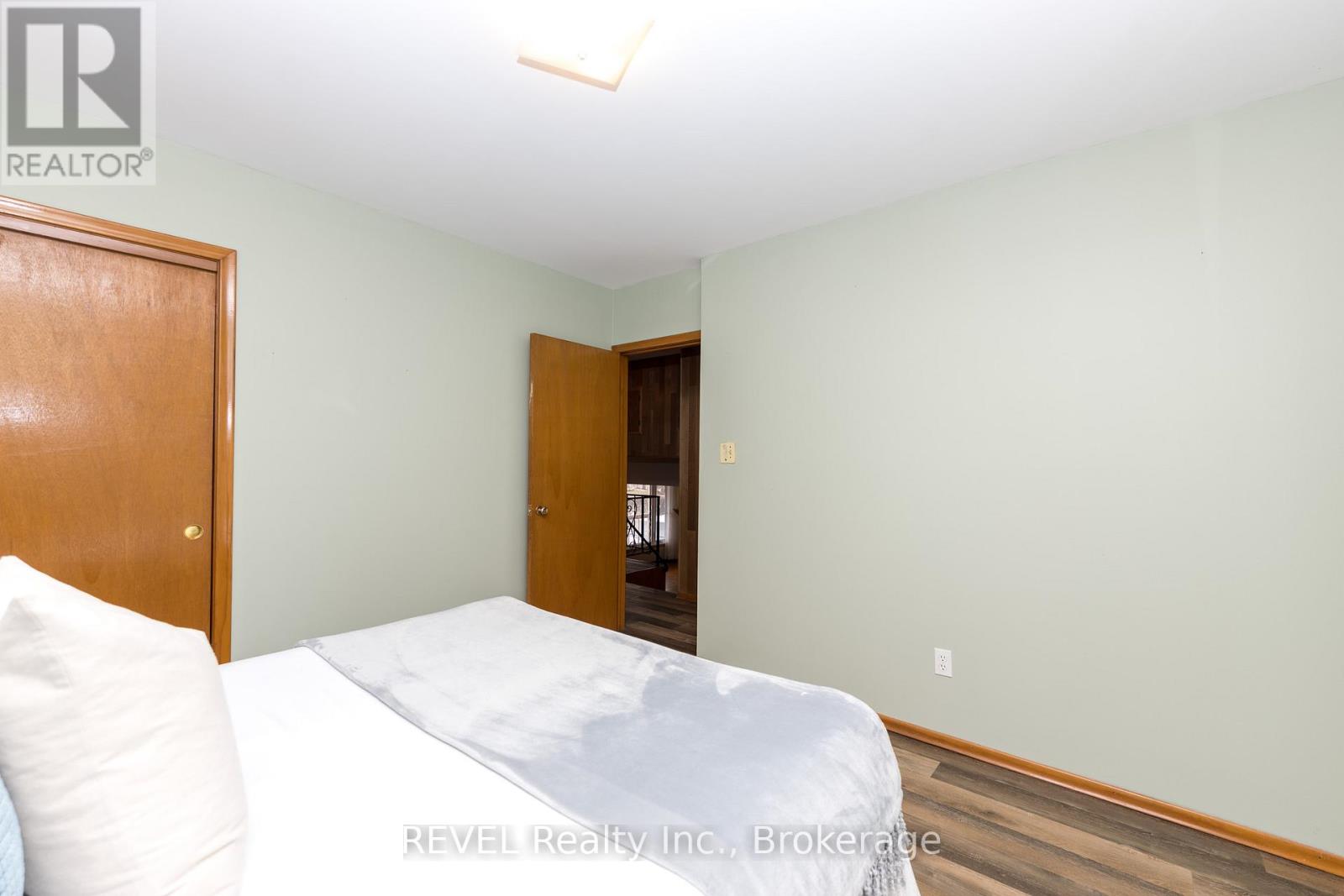 42 Emily Street, Grimsby, Ontario  L3M 4A2 - Photo 29 - X12821394