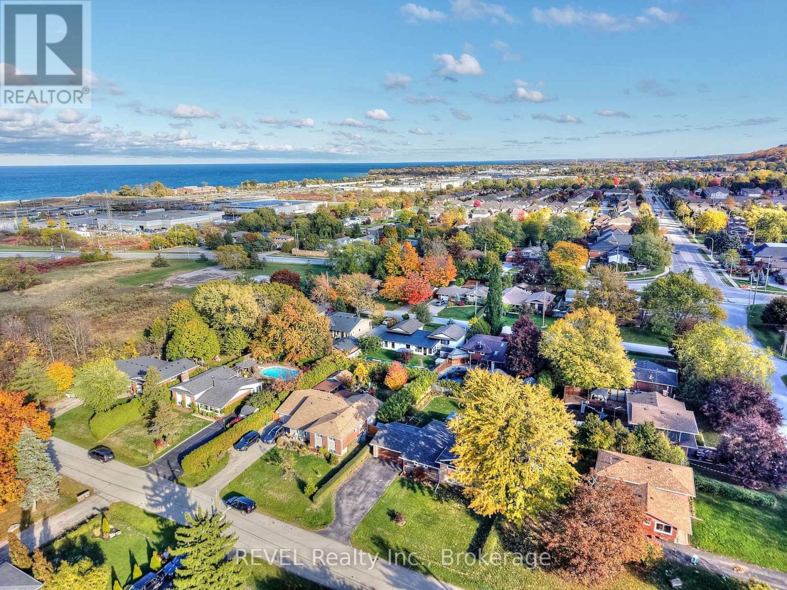 42 Emily Street, Grimsby, Ontario  L3M 4A2 - Photo 47 - X12821394