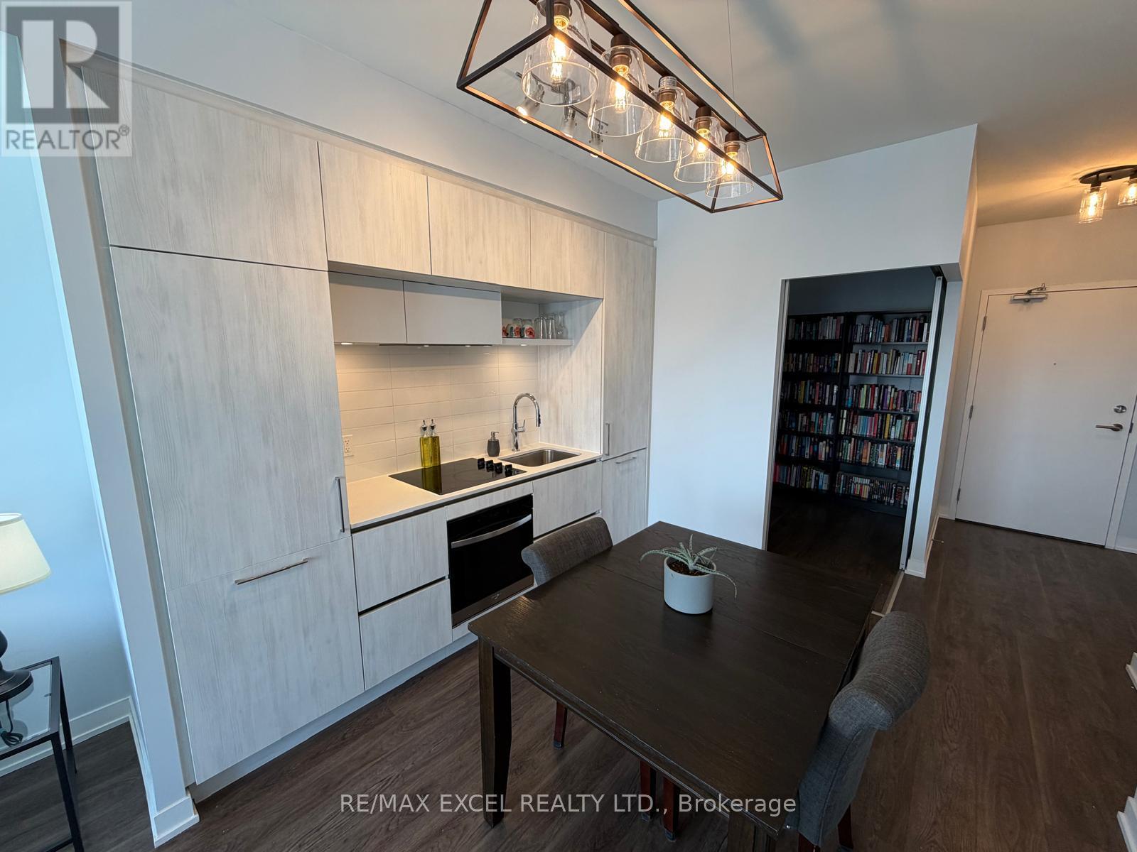 407 - 6 David Eyer Road, Richmond Hill, Ontario  L4S 0N5 - Photo 13 - N12820530