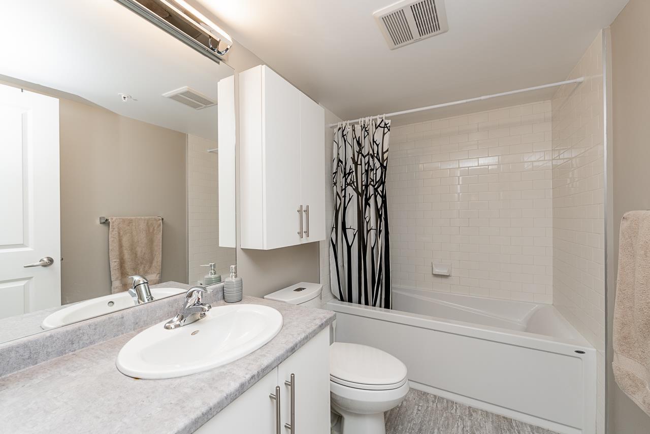 302 13911 70 Avenue, Surrey, British Columbia  V3W 6B4 - Photo 25 - R3091737