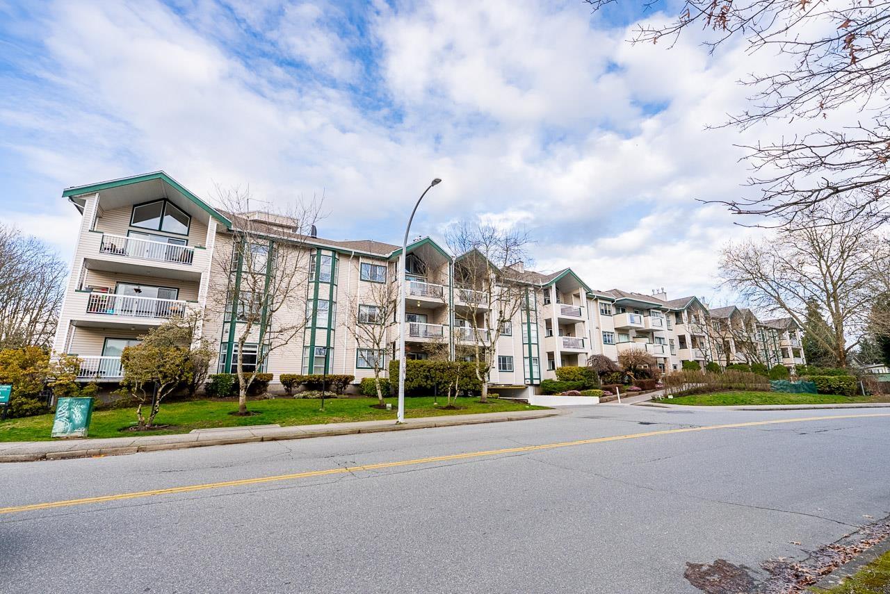 302 13911 70 Avenue, Surrey, British Columbia  V3W 6B4 - Photo 2 - R3091737