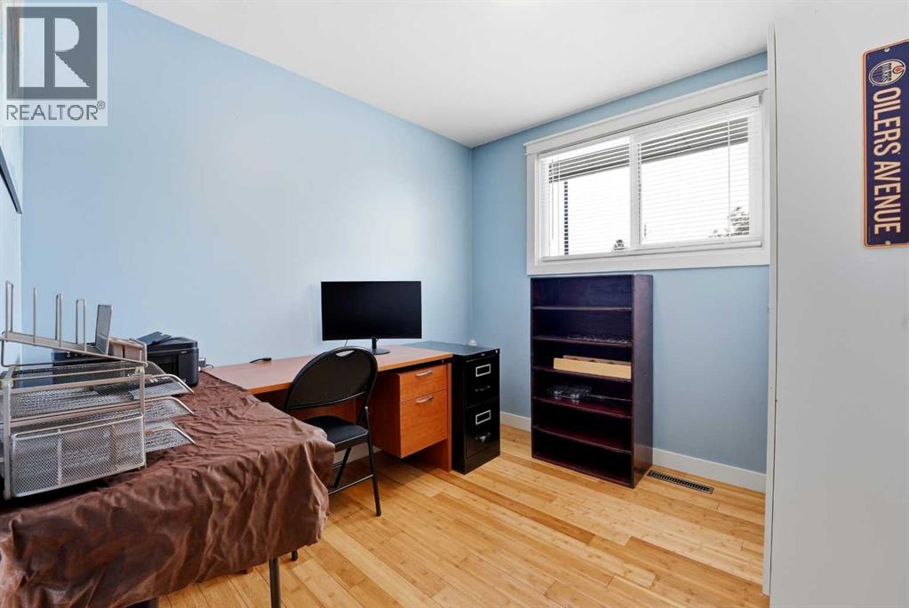 22 Freemont Close, Red Deer, Alberta  T4N 4Y6 - Photo 14 - A2288078