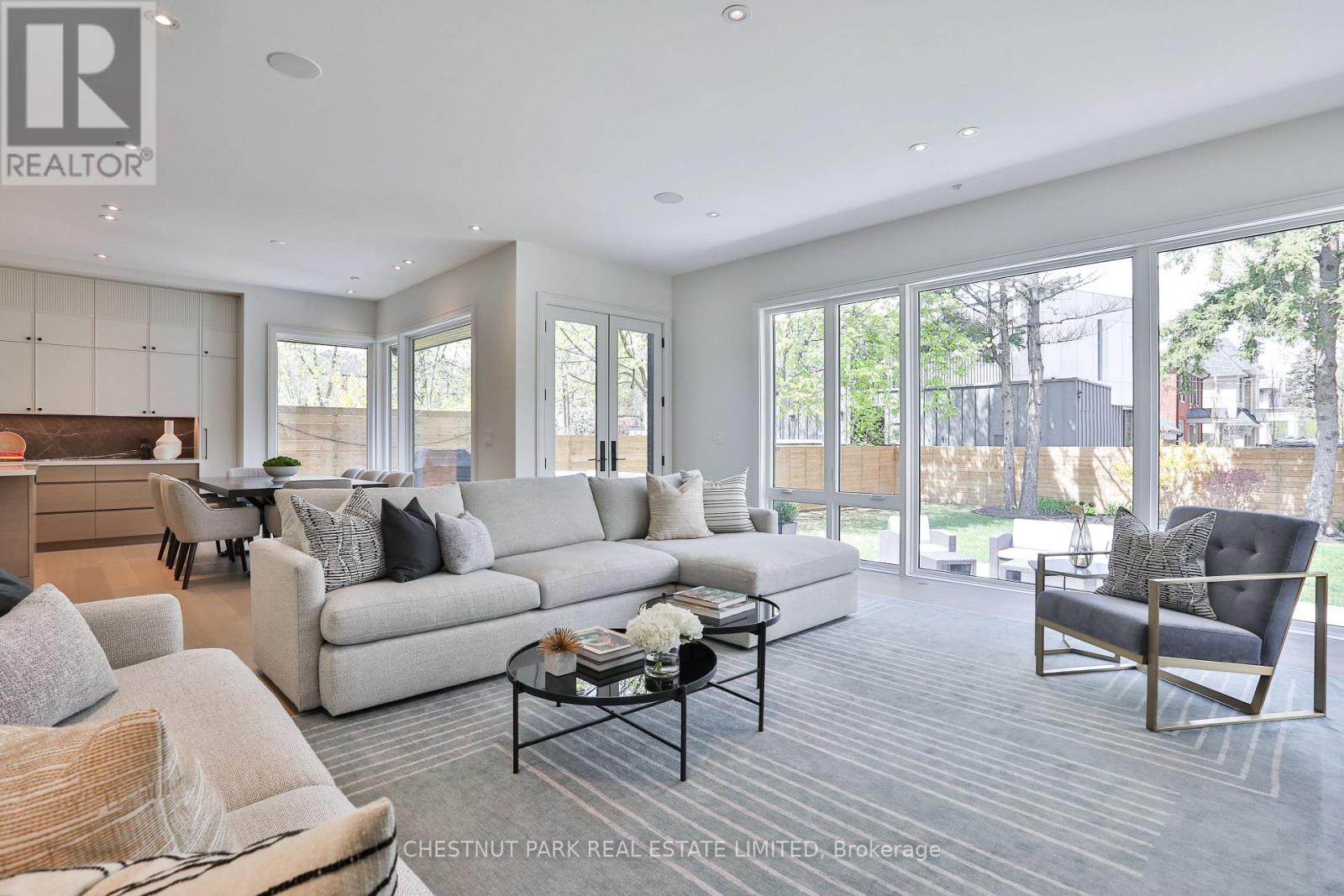 2 Marchwood Drive, Toronto, Ontario  M3H 1J8 - Photo 22 - C12821400