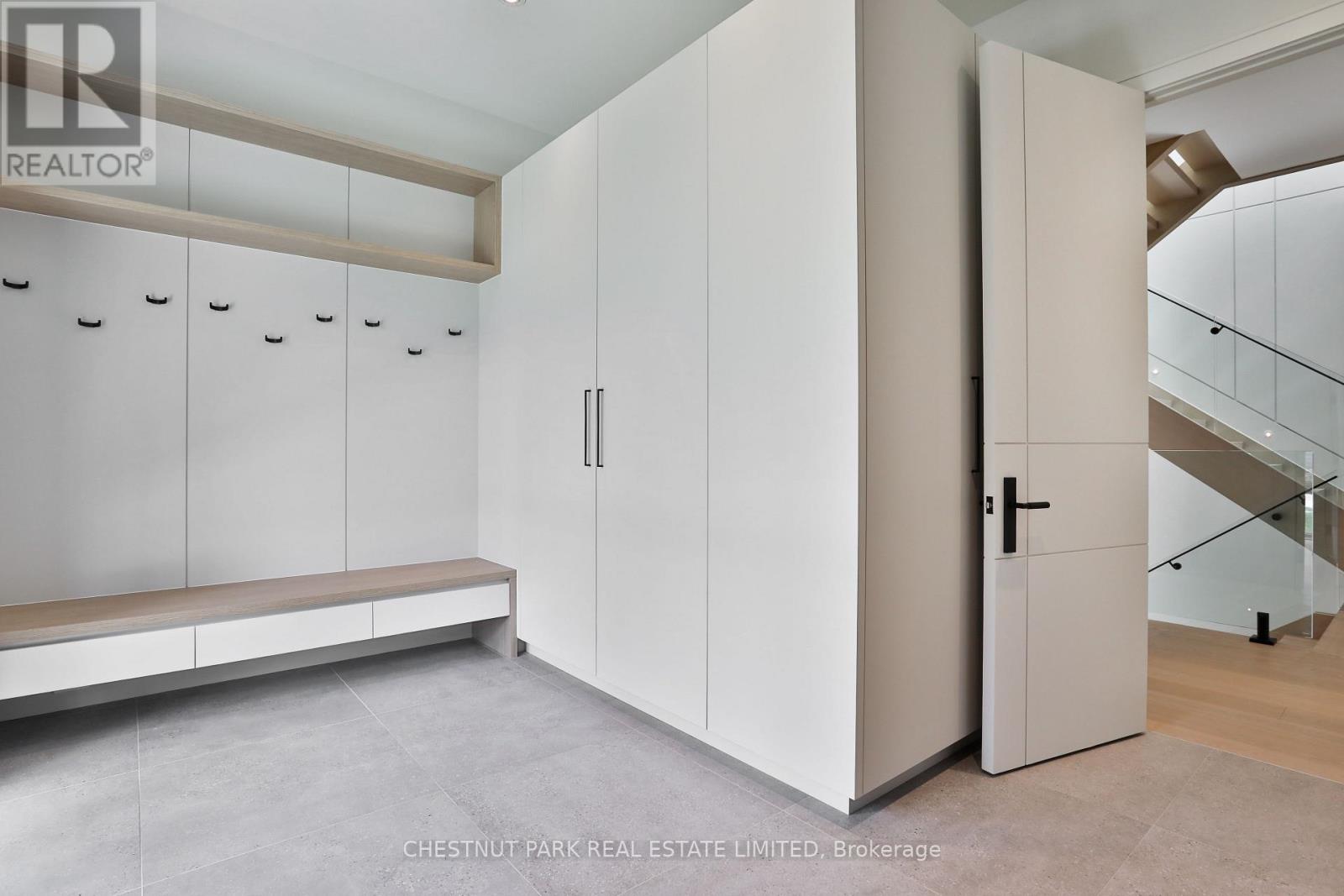 2 Marchwood Drive, Toronto, Ontario  M3H 1J8 - Photo 46 - C12821400