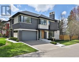 2 MARCHWOOD DRIVE, Toronto, Ontario