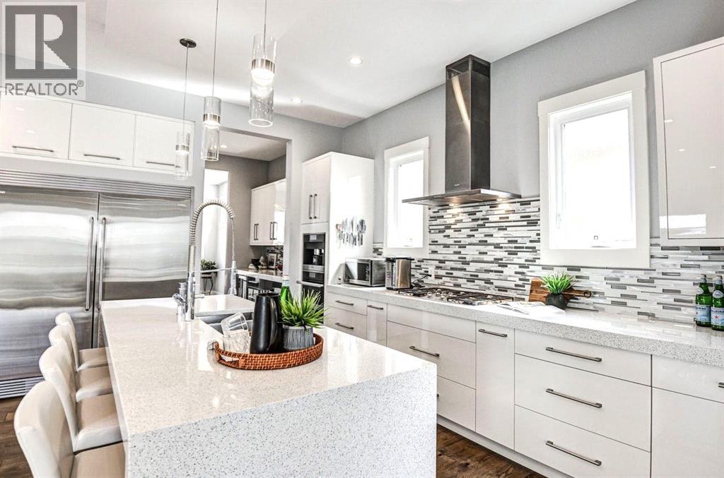 411 9 Street Ne, Calgary, Alberta  T2E 4K2 - Photo 9 - A2271628