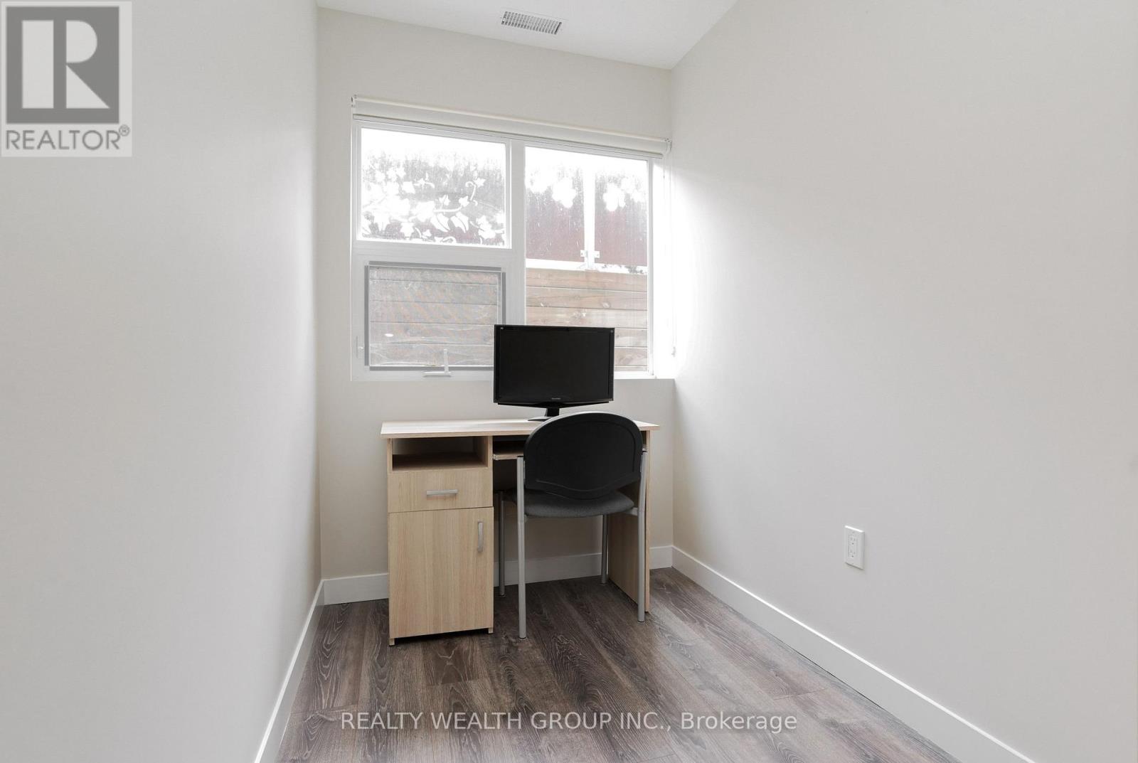 113 - 288 Albert Street, Waterloo, Ontario  N2L 0G9 - Photo 19 - X12821396