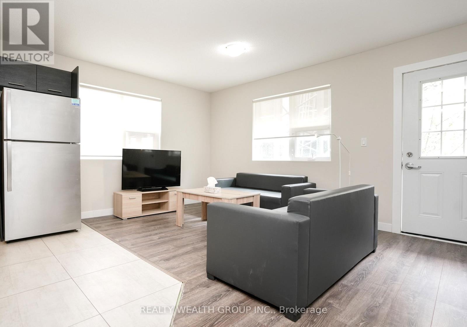 113 - 288 Albert Street, Waterloo, Ontario  N2L 0G9 - Photo 4 - X12821396