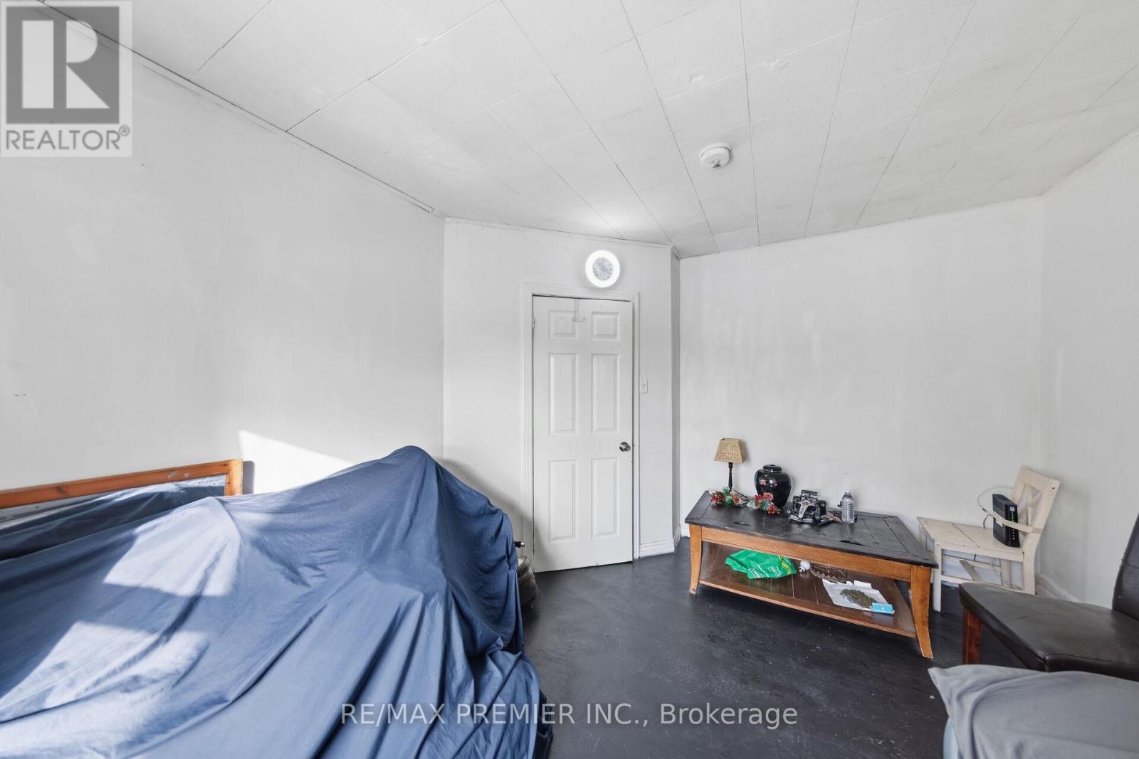 4548 Victoria Avenue, Niagara Falls, Ontario  L2E 4B6 - Photo 12 - X12821402