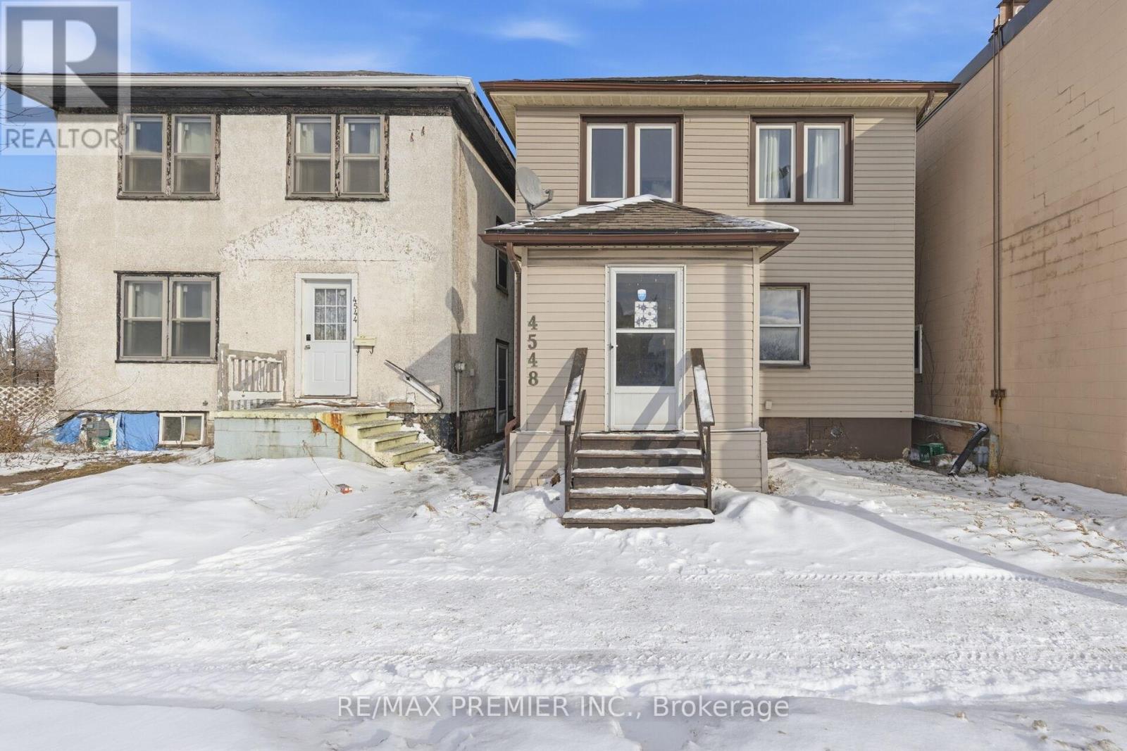 4548 Victoria Avenue, Niagara Falls, Ontario  L2E 4B6 - Photo 2 - X12821402