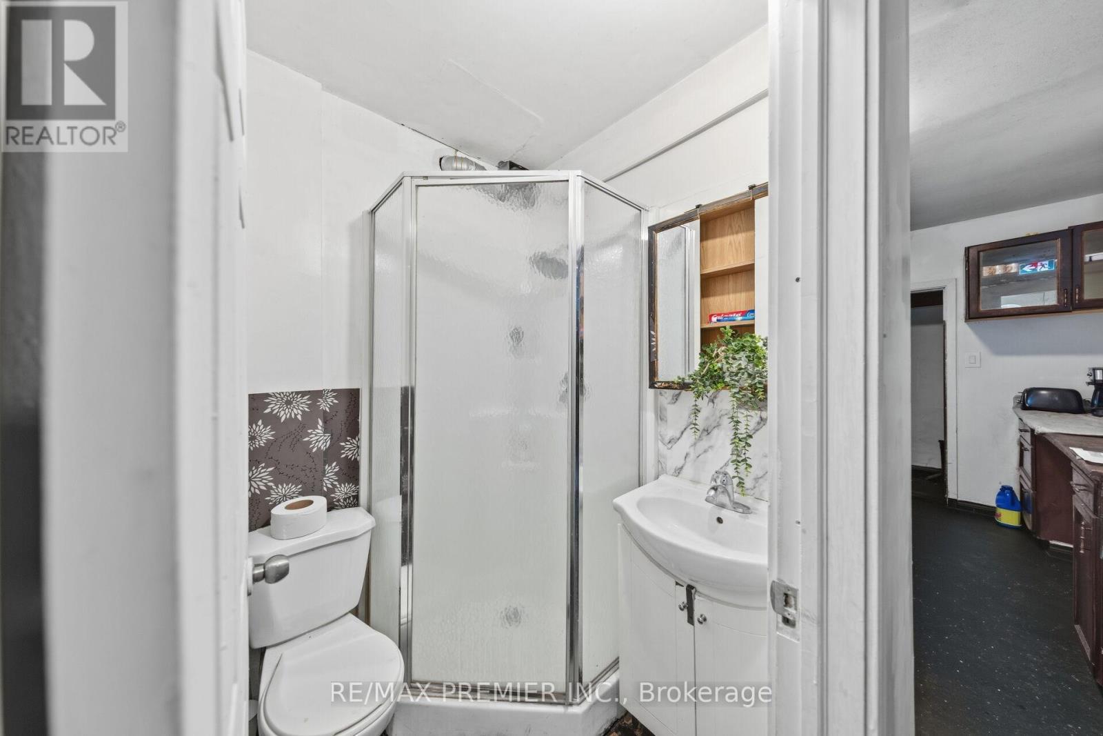 4548 Victoria Avenue, Niagara Falls, Ontario  L2E 4B6 - Photo 21 - X12821402