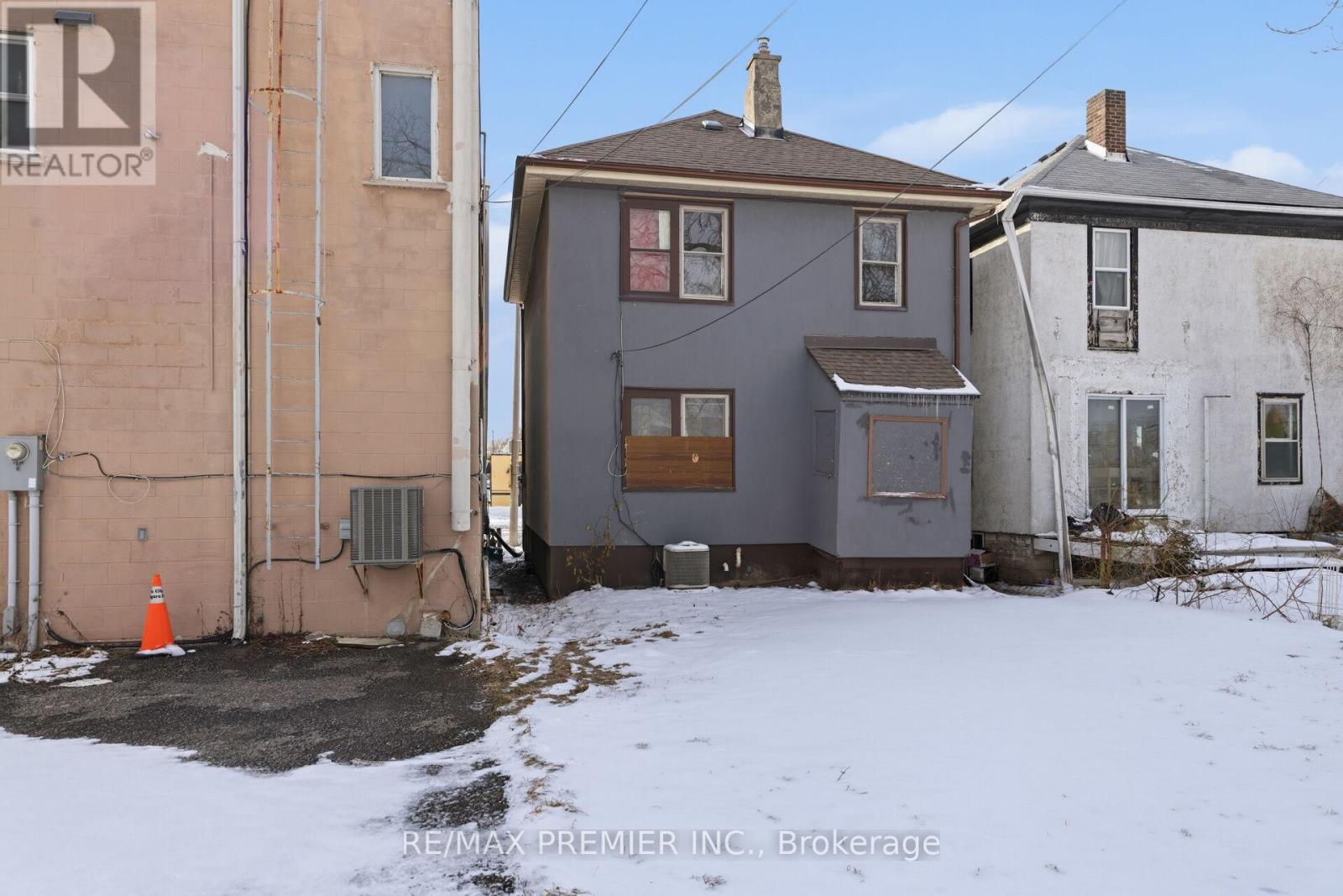 4548 Victoria Avenue, Niagara Falls, Ontario  L2E 4B6 - Photo 48 - X12821402