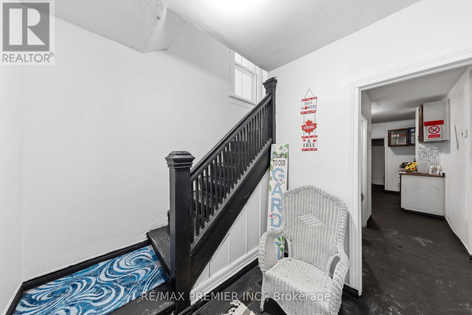 4548 Victoria Avenue, Niagara Falls, Ontario  L2E 4B6 - Photo 7 - X12821402