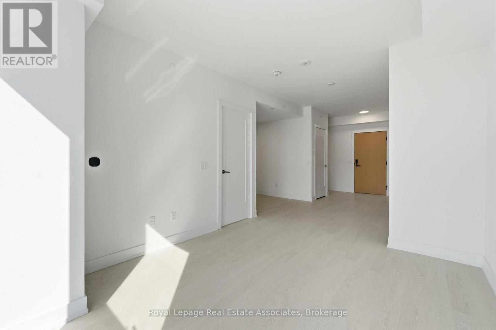 910 - 25 Cordova Avenue, Toronto, Ontario  M9A 0E5 - Photo 9 - W12818452