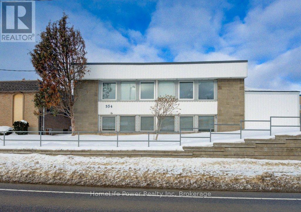 354 Charles Street E, Kitchener, Ontario  N2G 4L5 - Photo 1 - X12821418