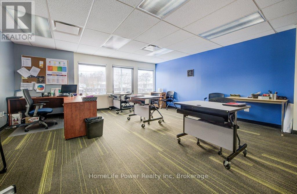 354 Charles Street E, Kitchener, Ontario  N2G 4L5 - Photo 23 - X12821418