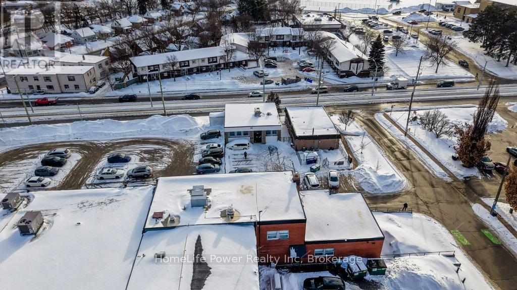 354 Charles Street E, Kitchener, Ontario  N2G 4L5 - Photo 27 - X12821418