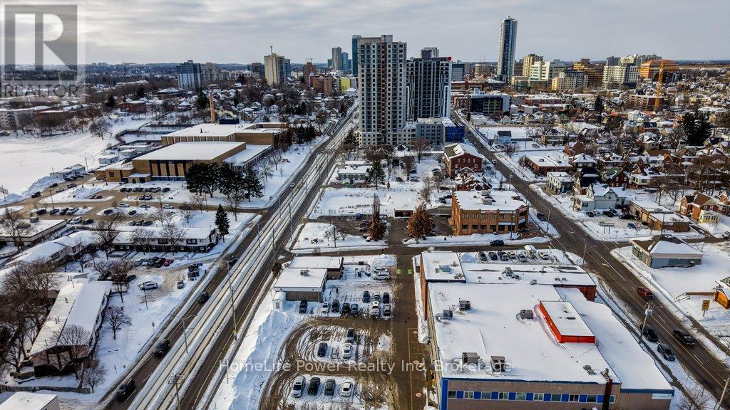 354 Charles Street E, Kitchener, Ontario  N2G 4L5 - Photo 31 - X12821418