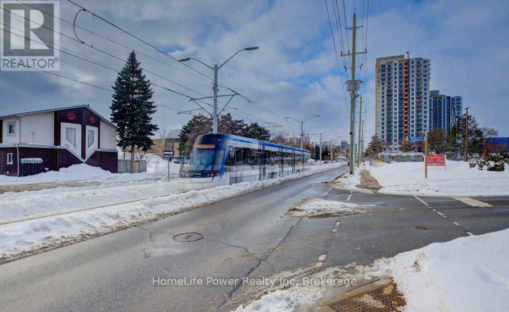 354 Charles Street E, Kitchener, Ontario  N2G 4L5 - Photo 4 - X12821418