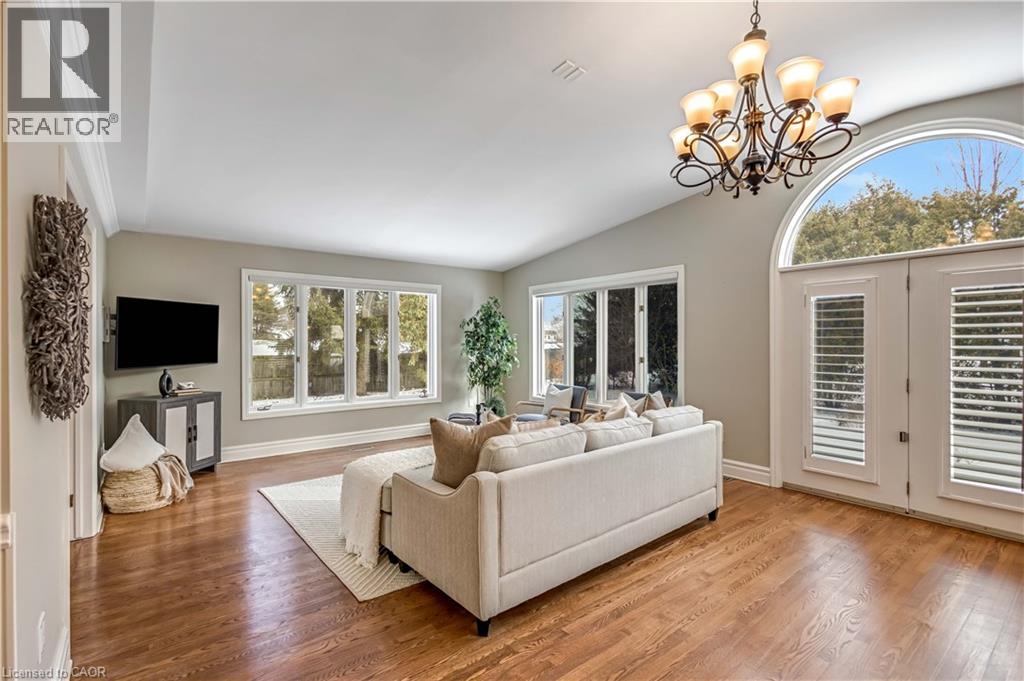 428 Hendrie Avenue, Burlington, Ontario  L7T 1E2 - Photo 13 - 40804632