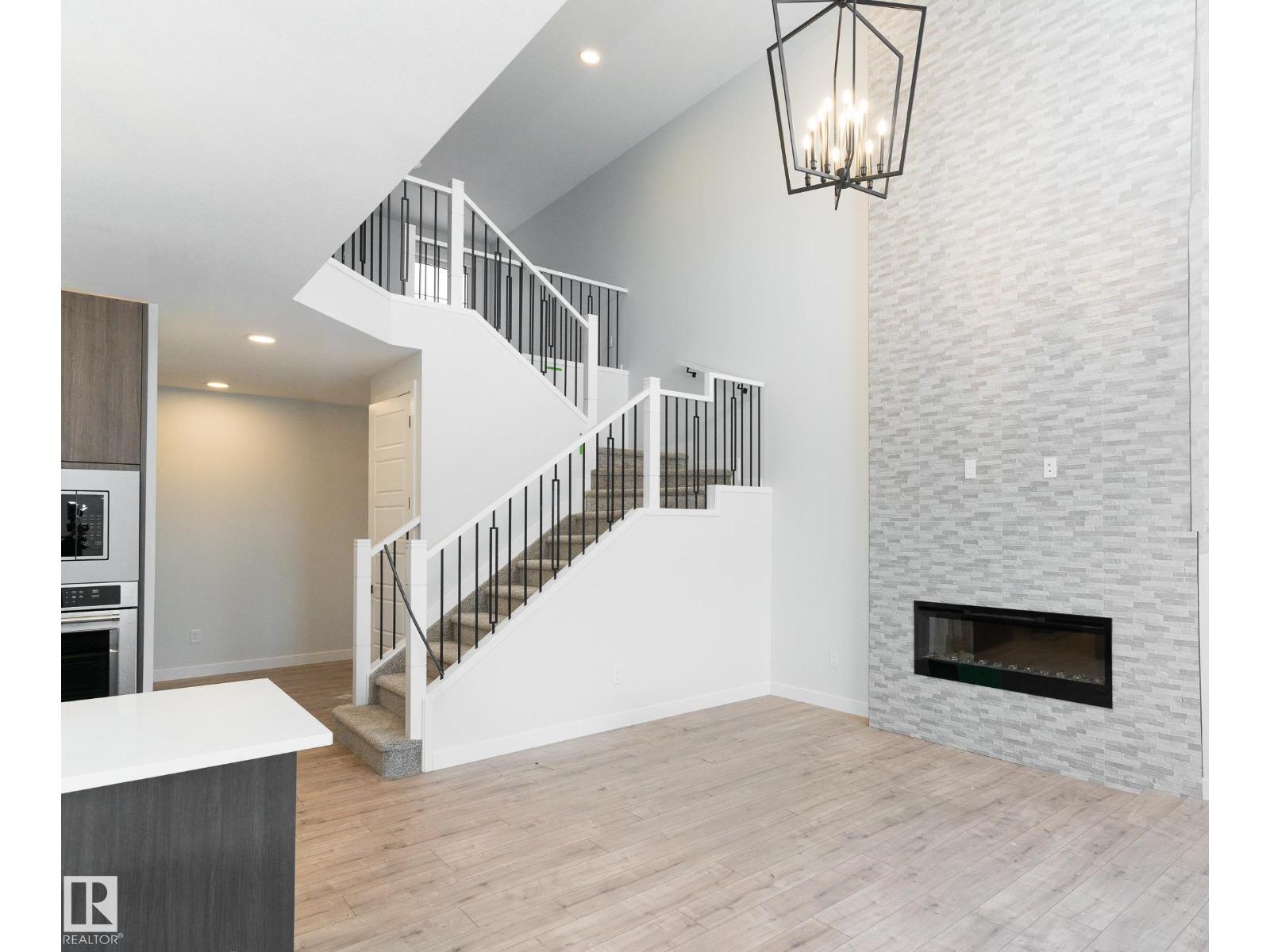 285 Glenridding Ravine Rd Sw, Edmonton, Alberta  T6W 5J6 - Photo 3 - E4471255