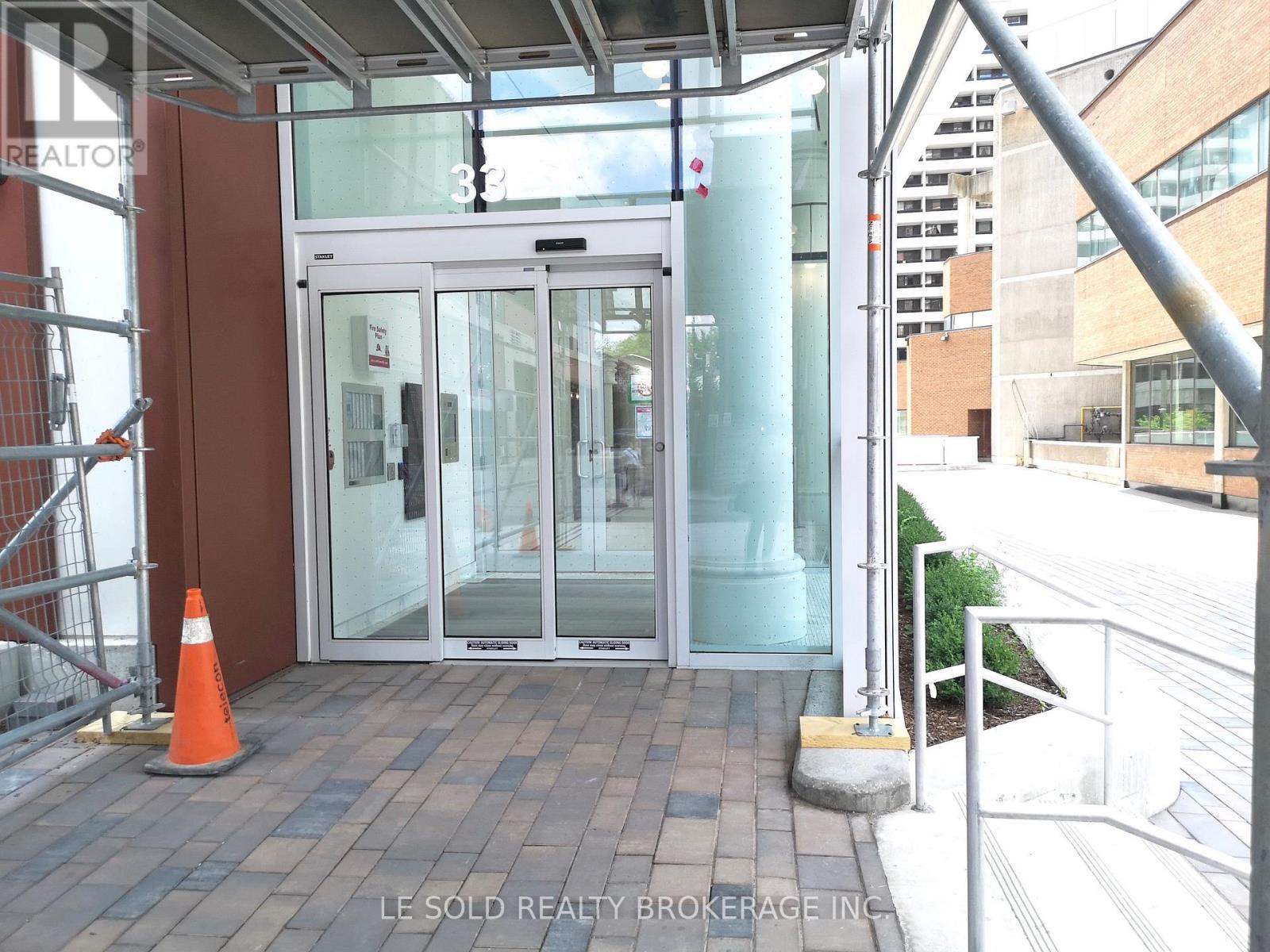 617 - 33 Helendale Avenue, Toronto, Ontario  M4R 1C5 - Photo 18 - C12821430