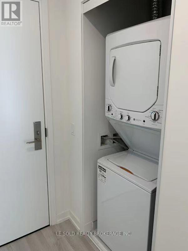 617 - 33 Helendale Avenue, Toronto, Ontario  M4R 1C5 - Photo 4 - C12821430