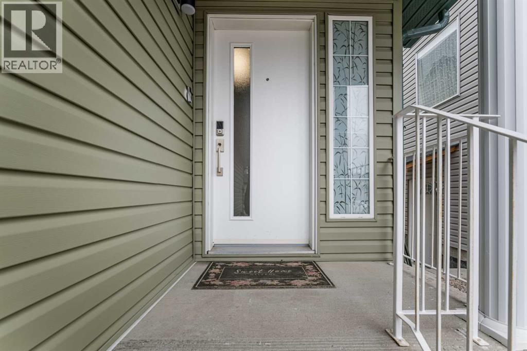 31 Saddleback Way Ne, Calgary, Alberta  T3J 4K4 - Photo 4 - A2288124