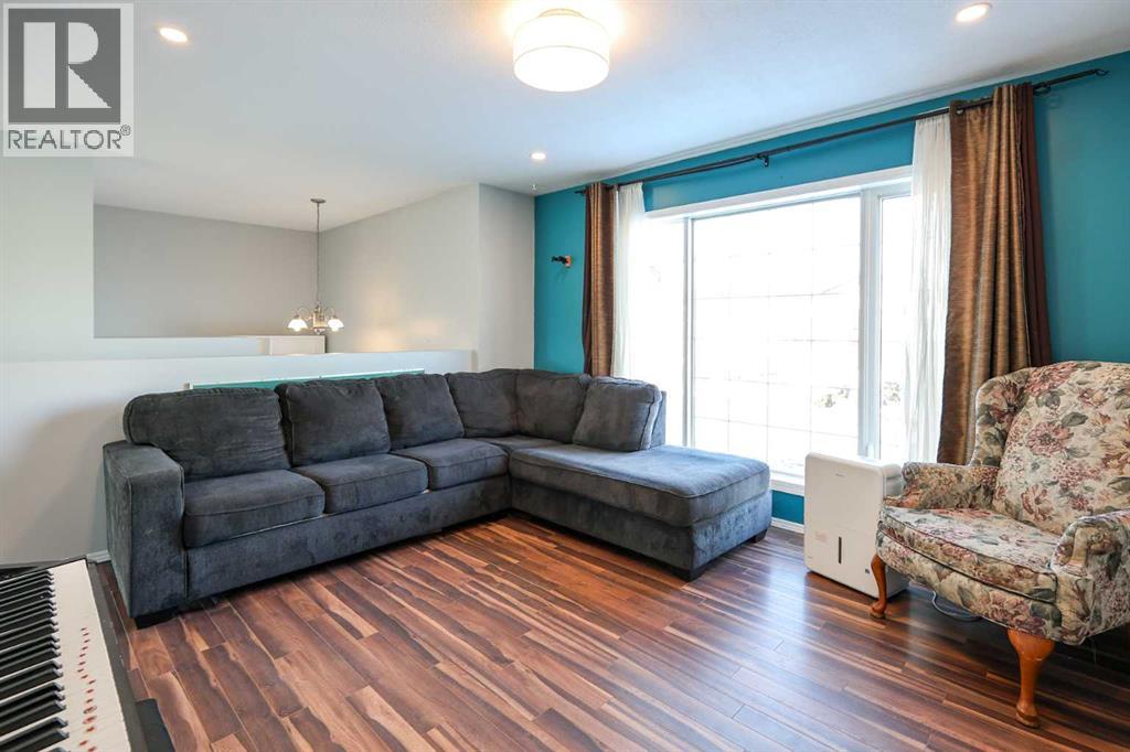 51 Ives Crescent, Red Deer, Alberta  T4R 3G9 - Photo 5 - A2286354