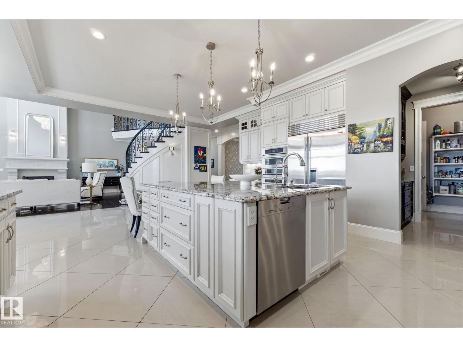 1413 Woodward Cr Nw, Edmonton, Alberta  T6M 0A3 - Photo 19 - E4467998