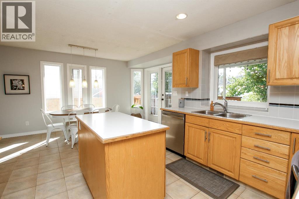 238 Davison Drive, Red Deer, Alberta  T4R 2E6 - Photo 12 - A2258090