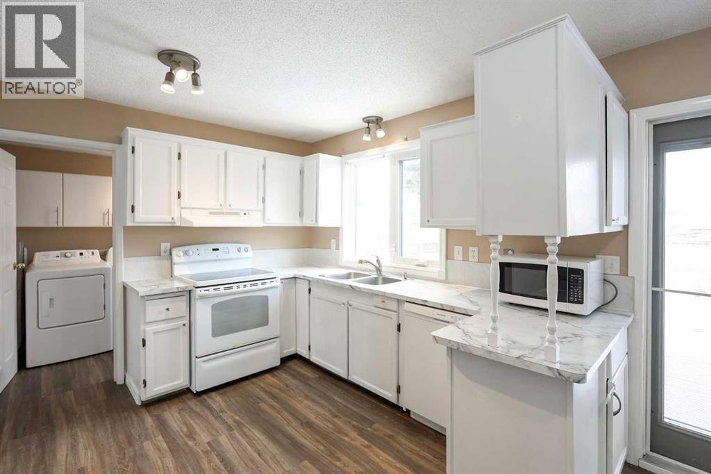 70 Mclevin Crescent, Red Deer, Alberta  T4R 1S9 - Photo 14 - A2282845