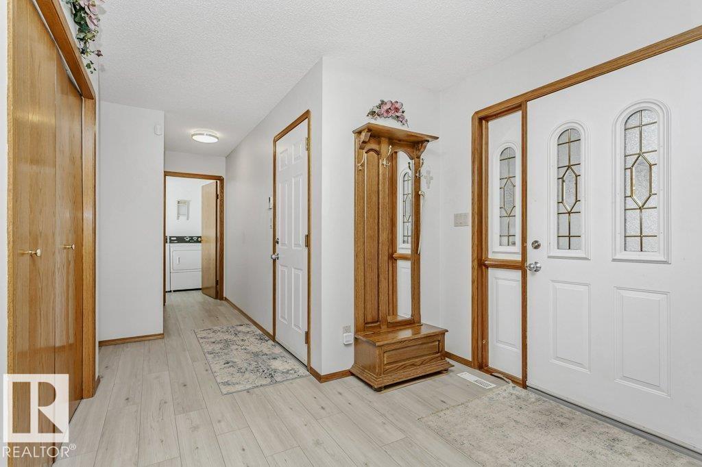 13020 157 Av Nw Nw, Edmonton, Alberta  T6V 1C3 - Photo 4 - E4467382