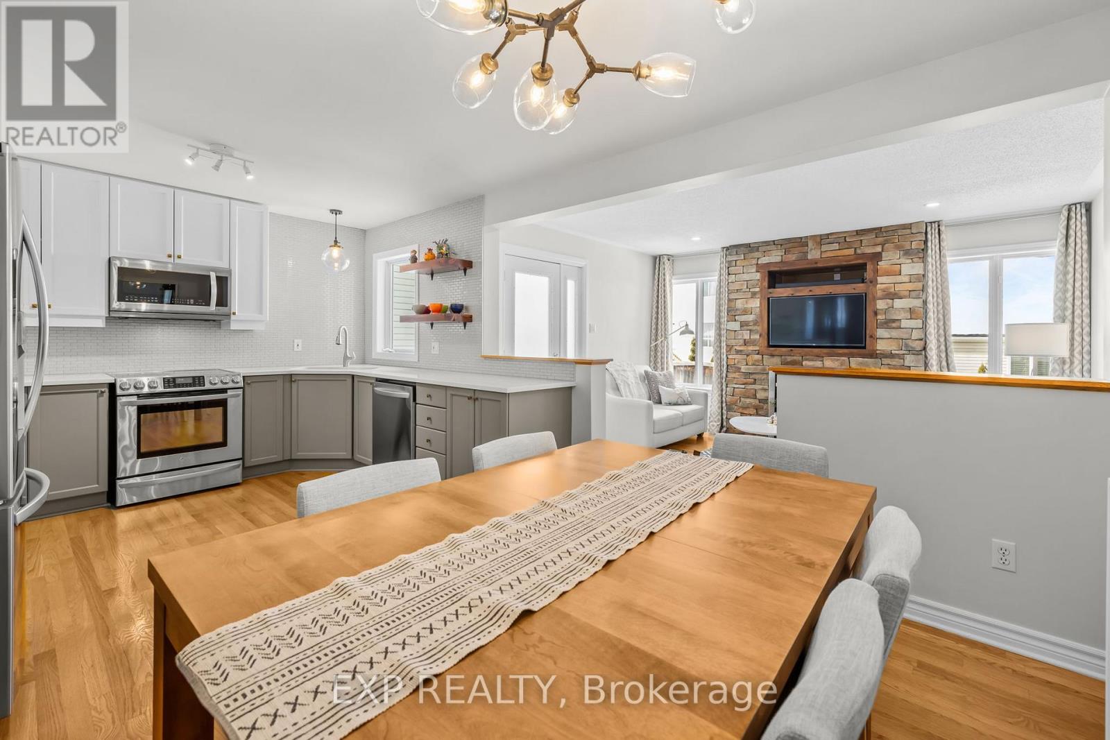 243 Deerfox Drive, Ottawa, Ontario  K2J 5H5 - Photo 12 - X12821446