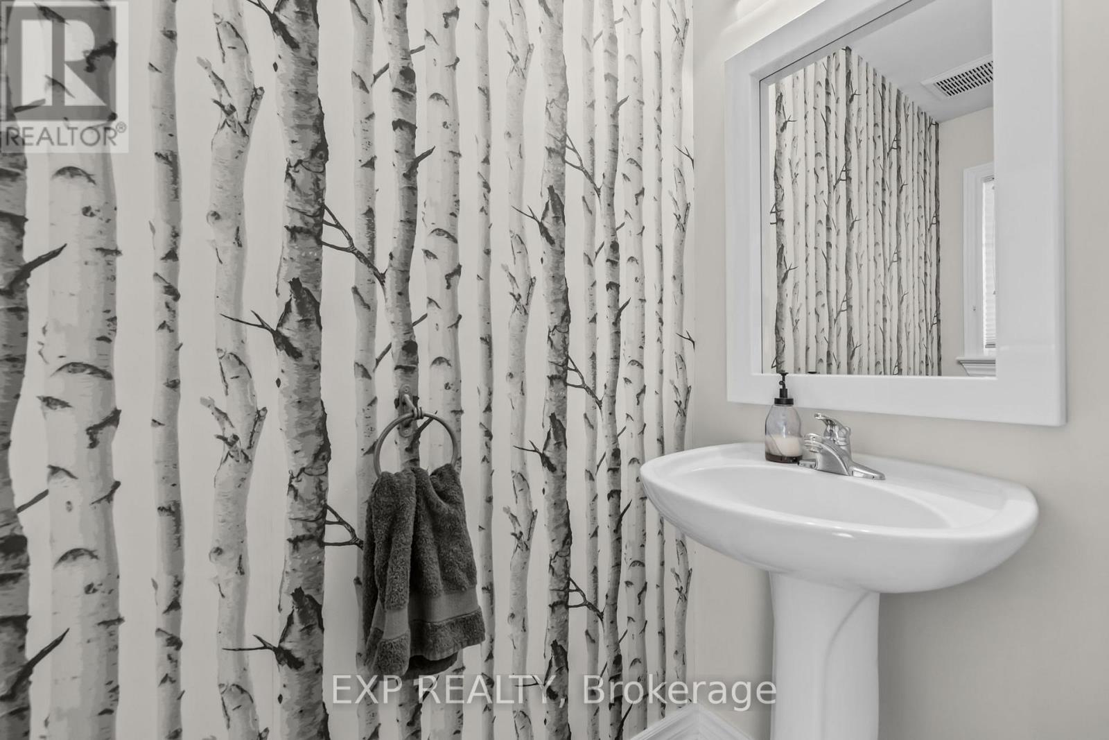 243 Deerfox Drive, Ottawa, Ontario  K2J 5H5 - Photo 6 - X12821446