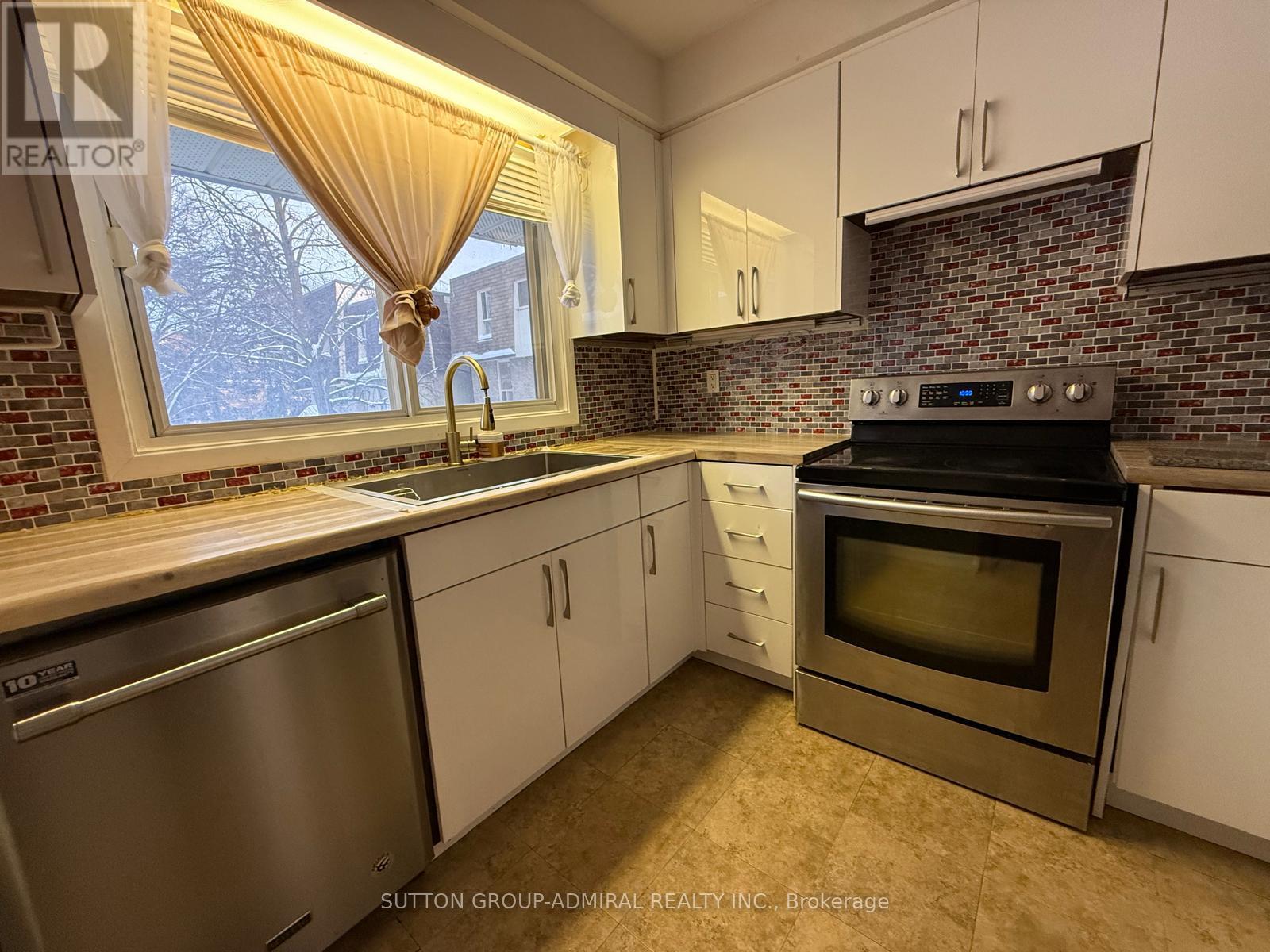 94 - 82 Henderson Drive, Aurora, Ontario  L4G 3M3 - Photo 19 - N12650156