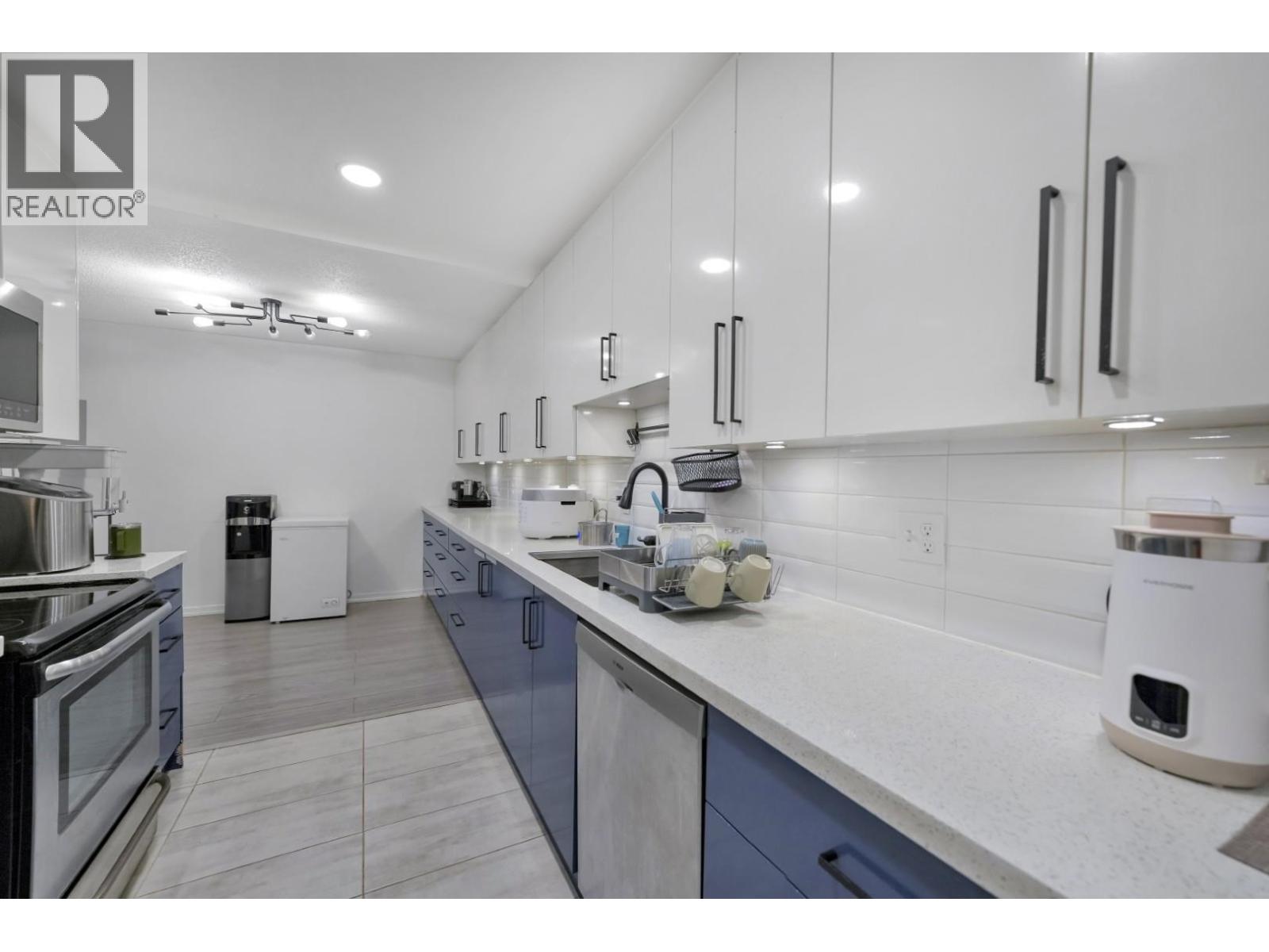 106 8720 No. 1 Road, Richmond, British Columbia  V7C 4L5 - Photo 3 - R3093800