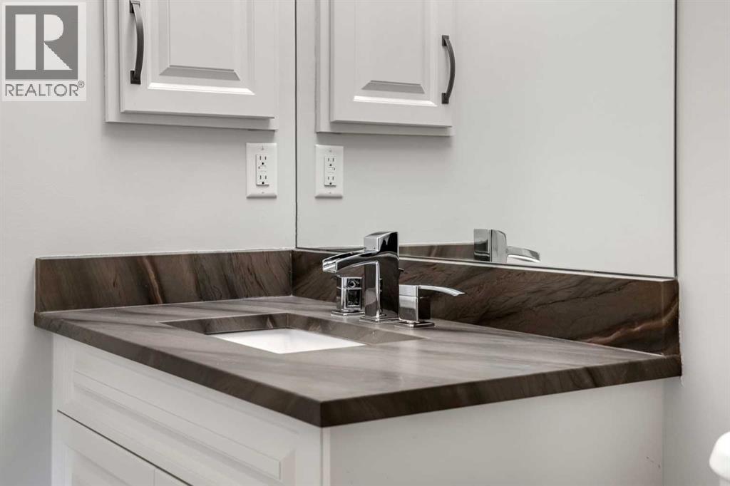 175 Kincora Crescent Nw, Calgary, Alberta  T3R 0N4 - Photo 32 - A2287072