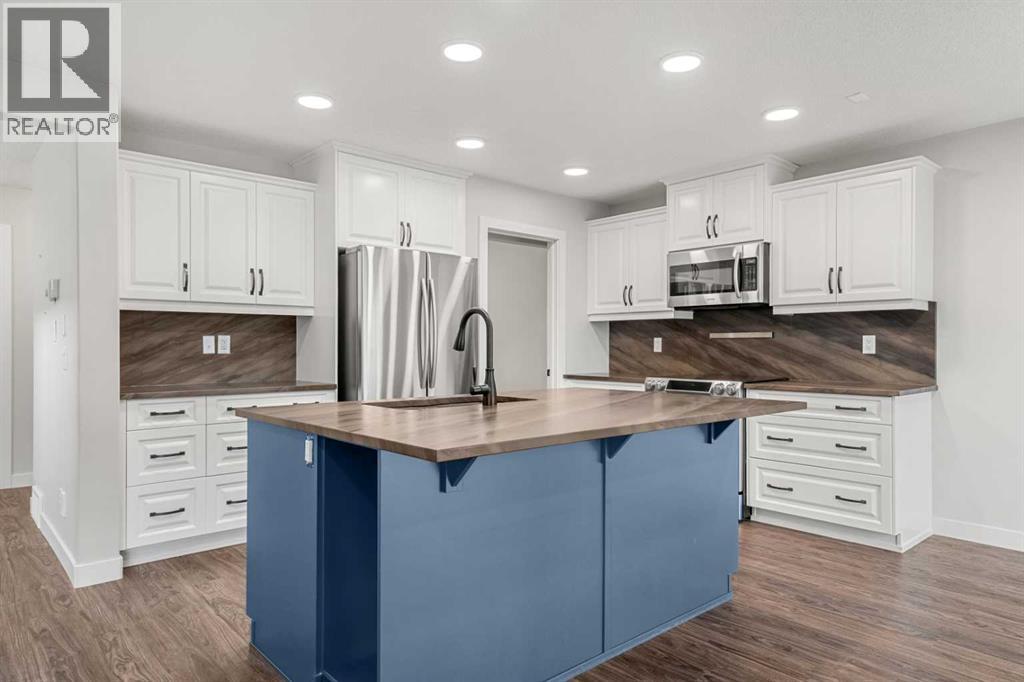 175 Kincora Crescent Nw, Calgary, Alberta  T3R 0N4 - Photo 9 - A2287072