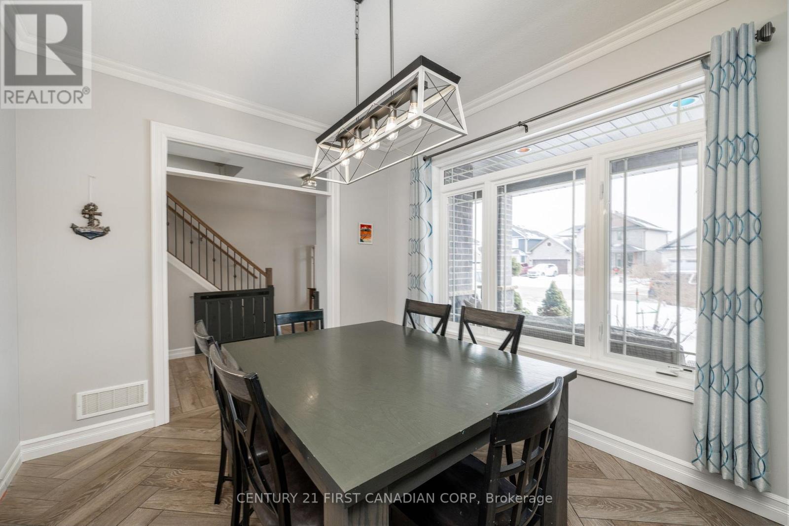 111 Coyne Lane Lane, Lucan Biddulph, Ontario  N0M 2J0 - Photo 10 - X12821466