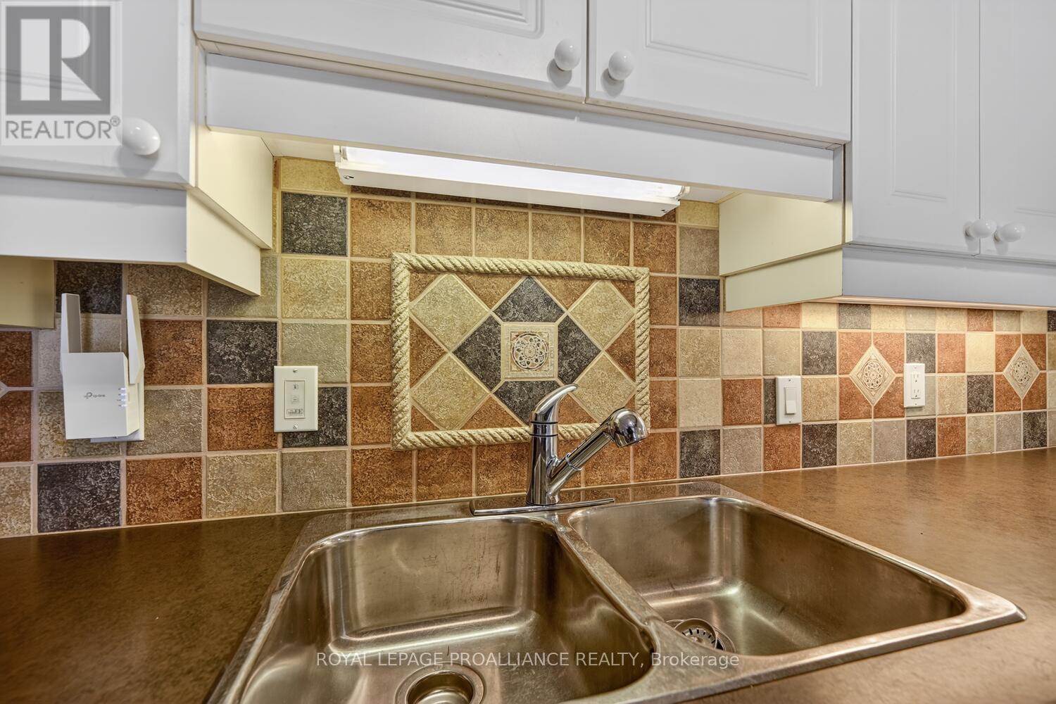 271 Beley Street, Brockville, Ontario  K6V 7M8 - Photo 11 - X12821454