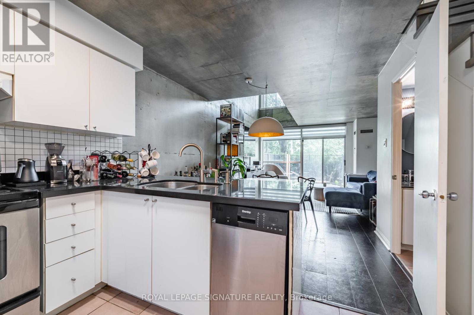 106 - 954 King Street W, Toronto, Ontario  M6K 3L9 - Photo 4 - C12821478