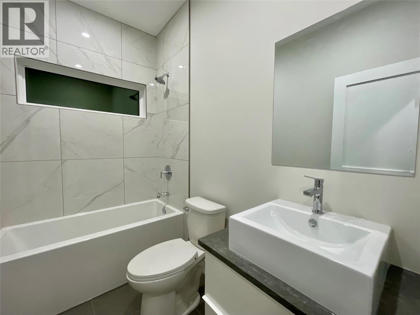 160 3rd Avenue, Christina Lake, British Columbia  V0H 1E0 - Photo 21 - 10375864