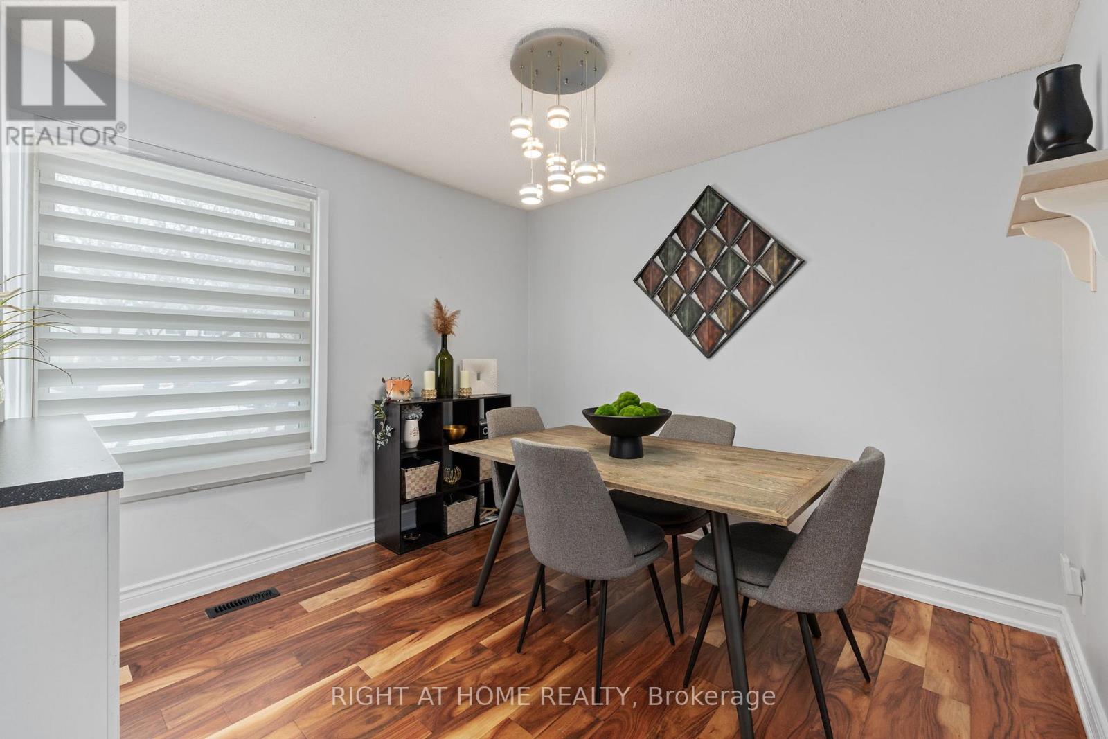 25 - 120 Falconer Drive, Mississauga, Ontario  L5N 1P5 - Photo 9 - W12821462