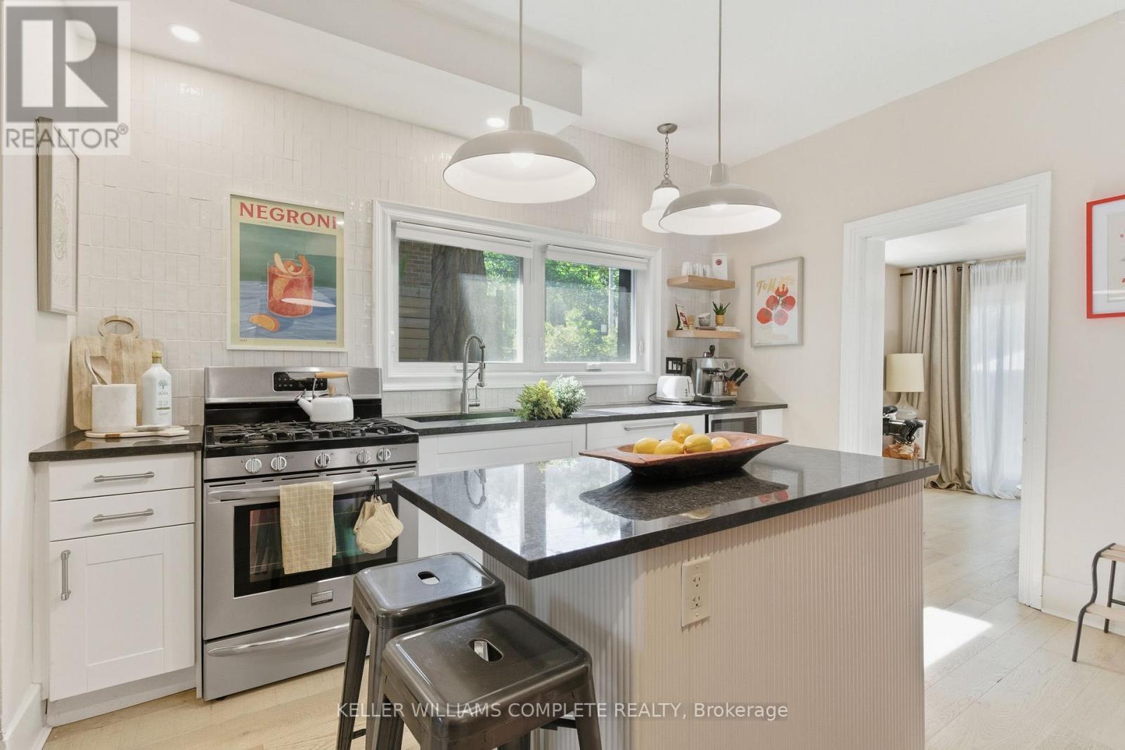 48 Liberty Street, Hamilton, Ontario  L8N 2N6 - Photo 9 - X12821474