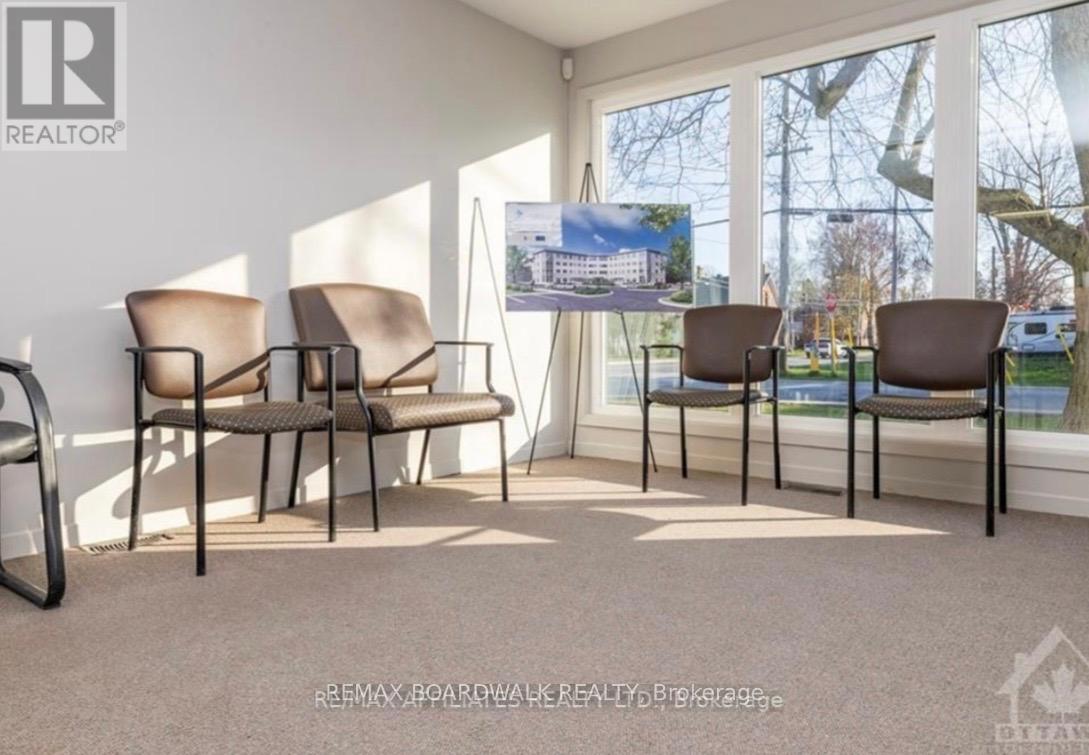 299 Lake Avenue E, Carleton Place, Ontario  K7C 1J3 - Photo 14 - X12785396