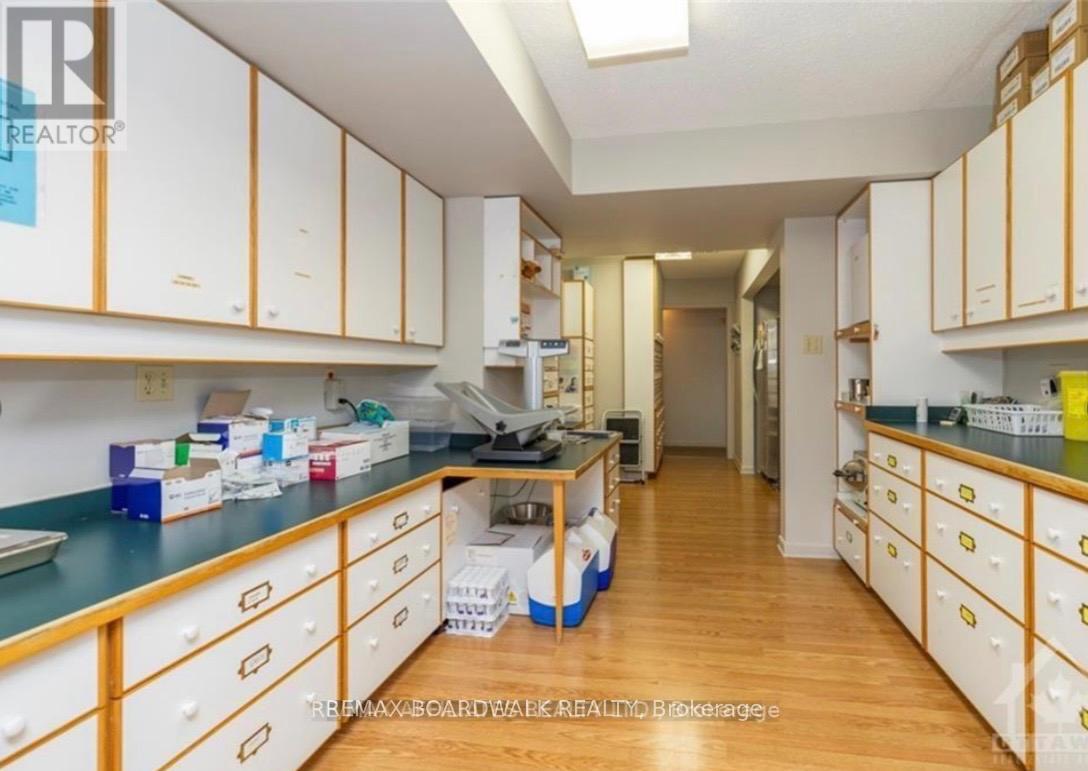 299 Lake Avenue E, Carleton Place, Ontario  K7C 1J3 - Photo 16 - X12785396