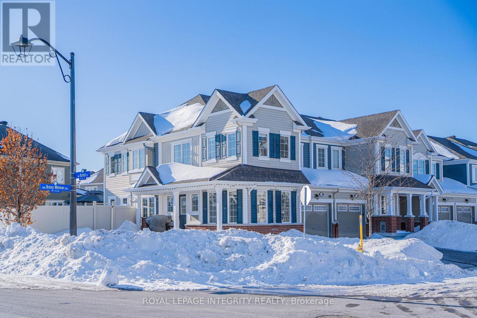 274 Brassy Minnow Crescent, Ottawa, Ontario  K2J 6J9 - Photo 3 - X12821492