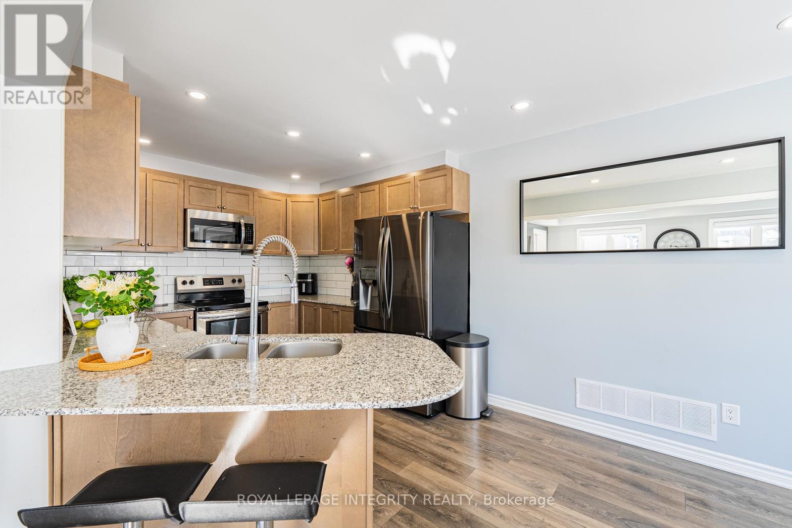 274 Brassy Minnow Crescent, Ottawa, Ontario  K2J 6J9 - Photo 9 - X12821492