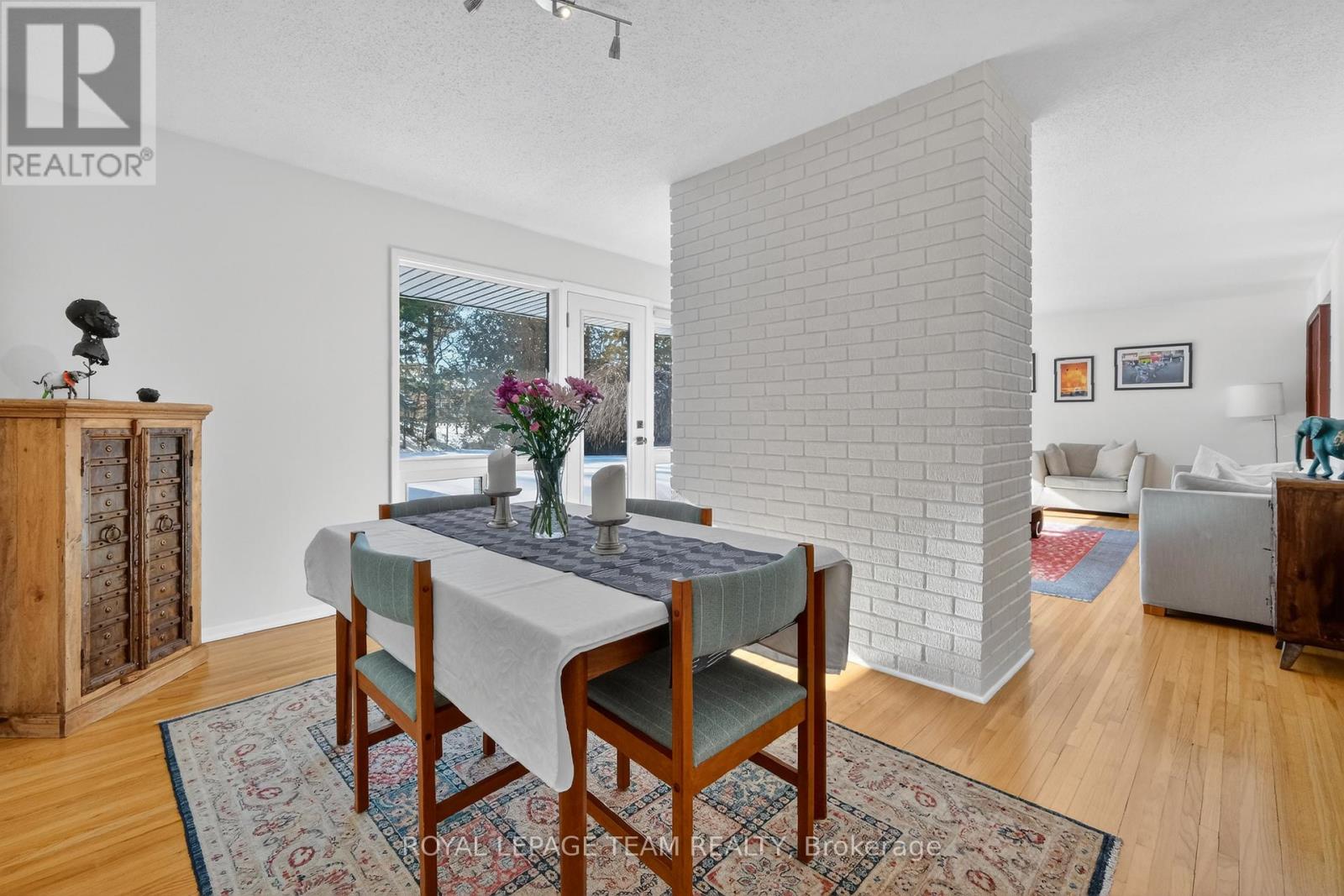 28 Tiffany Crescent, Ottawa, Ontario  K2K 1W2 - Photo 11 - X12821496